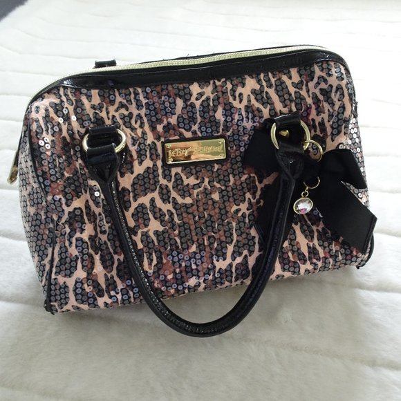 Betsey Johnson Handbags - Betsey Johnson Handbag Sequin Zipper